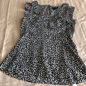 Black & white patterned Banana Republic top